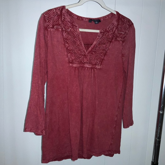 Lucky Brand red cotton split neck embroidered peasant top Sz M distressed - Picture 1 of 7